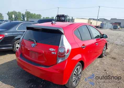 2012 Toyota Prius C Two из США, поврежденный, VIN JTDKDTB37C1016880